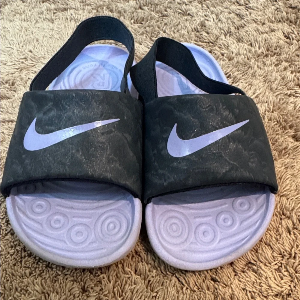 Nike slides